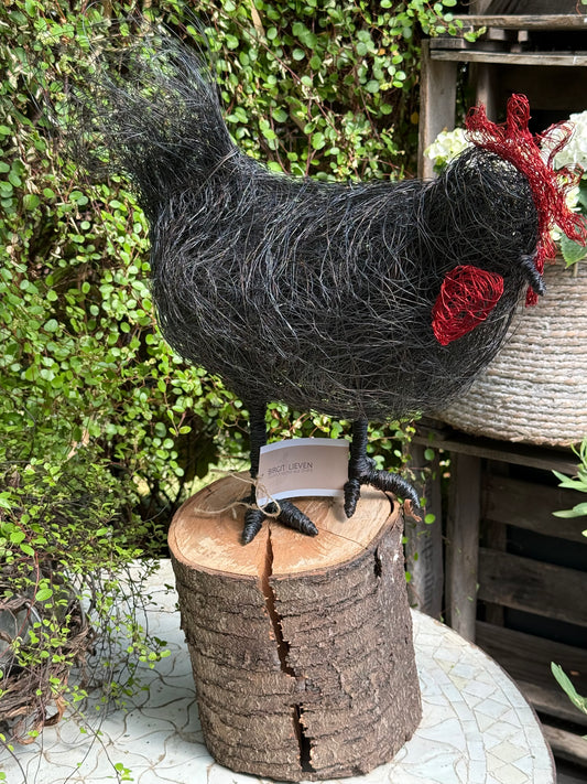 Deko Huhn auf Baumstamm Nr. 2
